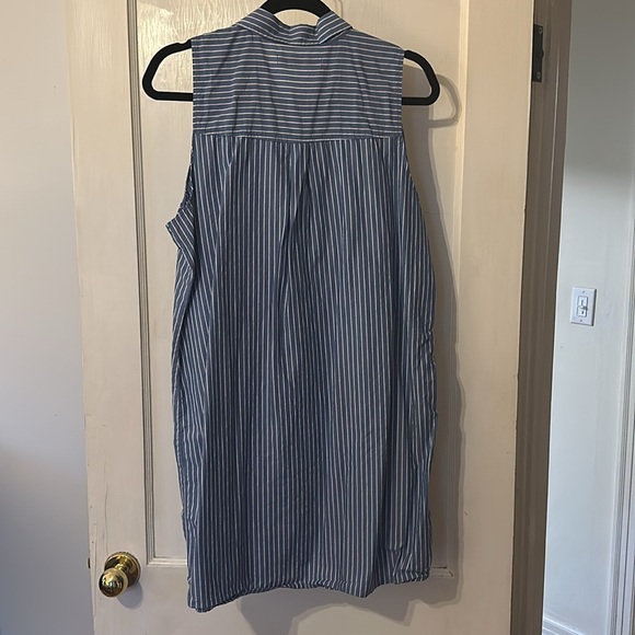Abercrombie and Fitch 1/2 button, striped dress - Picture 2 of 2